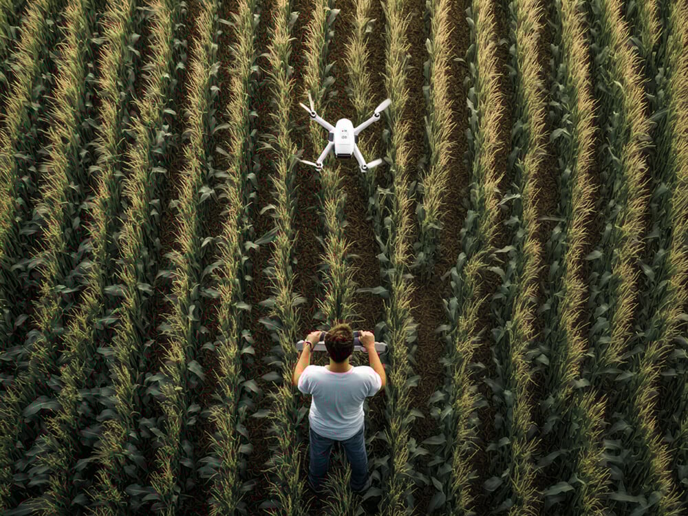 blogimage-man-operates-drone